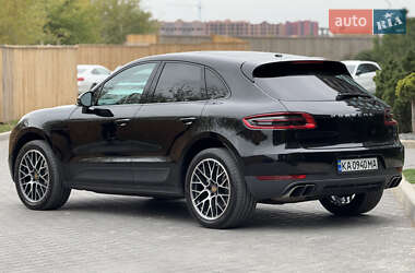 Внедорожник / Кроссовер Porsche Macan 2015 в 