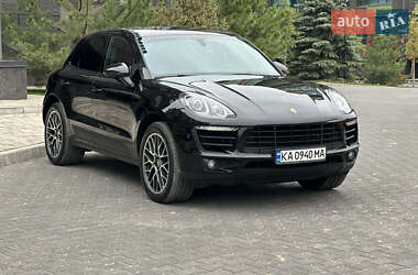 Внедорожник / Кроссовер Porsche Macan 2015 в 
