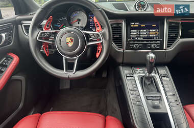Внедорожник / Кроссовер Porsche Macan 2015 в 