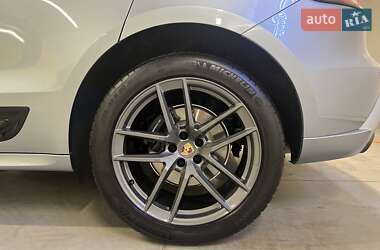 Внедорожник / Кроссовер Porsche Macan 2024 в 