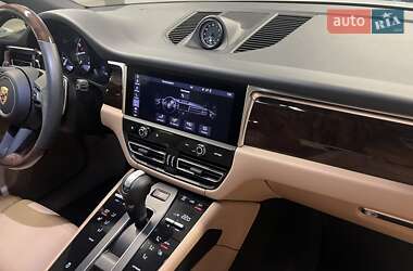 Внедорожник / Кроссовер Porsche Macan 2024 в 