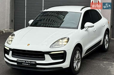 Внедорожник / Кроссовер Porsche Macan 2023 в 