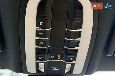 Внедорожник / Кроссовер Porsche Macan 2023 в 