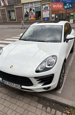 Позашляховик / Кросовер Porsche Macan 2016 в Дніпрі