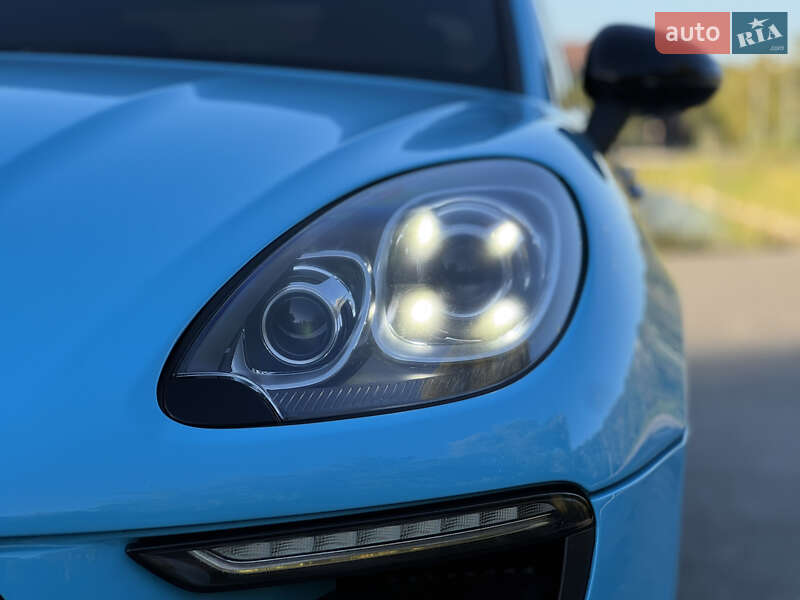 Внедорожник / Кроссовер Porsche Macan 2016 в Днепре
