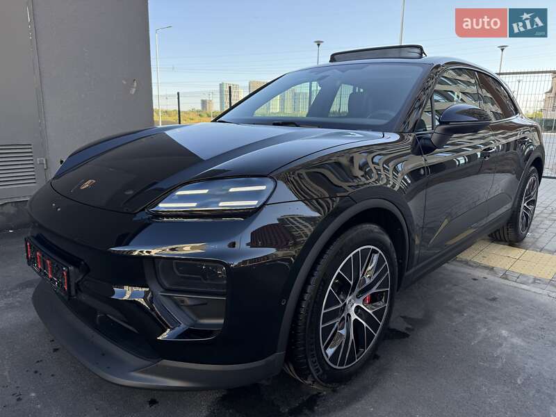 Внедорожник / Кроссовер Porsche Macan 2024 в Киеве