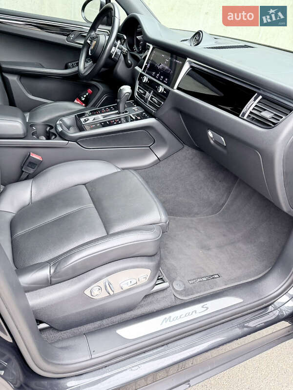 Позашляховик / Кросовер Porsche Macan 2022 в Києві фото 12 Позашляховик / Кросовер Porsche Macan 2022 в Києві