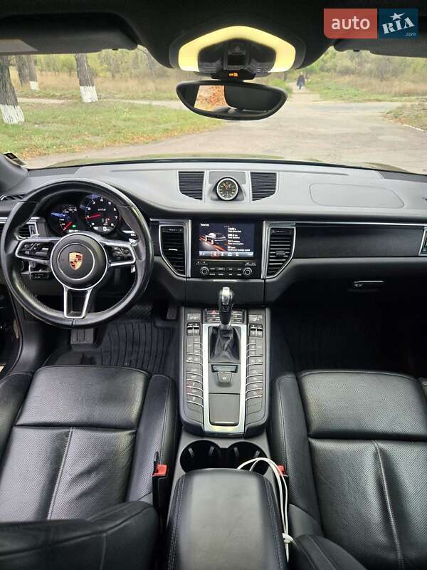 Позашляховик / Кросовер Porsche Macan 2016 в Кам'янському