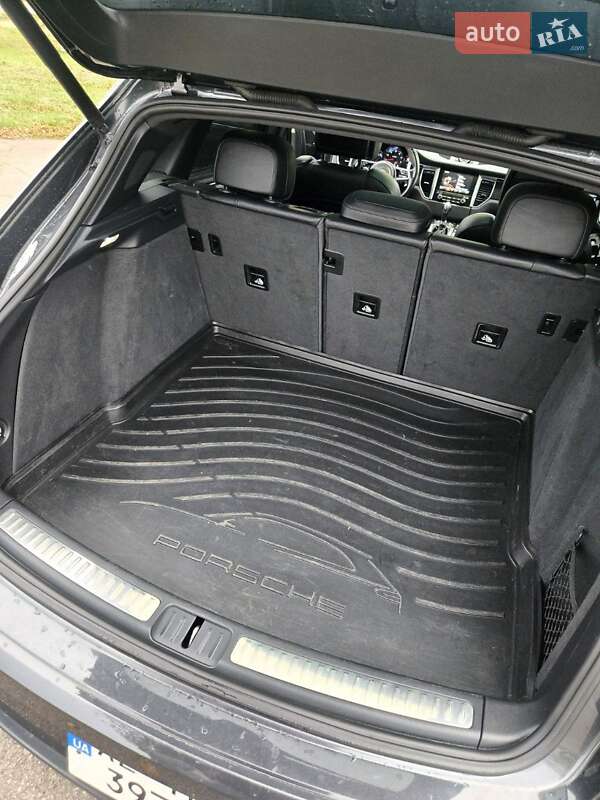 Позашляховик / Кросовер Porsche Macan 2016 в Кам'янському