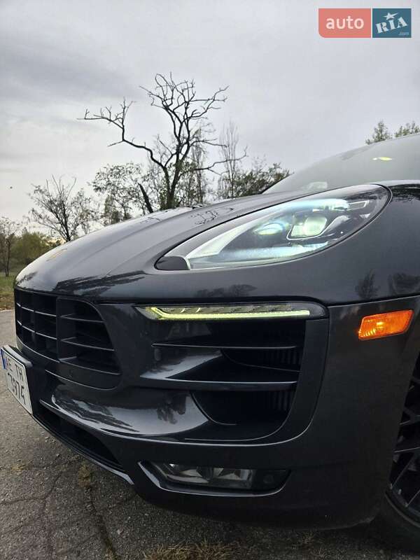 Позашляховик / Кросовер Porsche Macan 2016 в Кам'янському