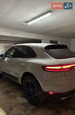 Внедорожник / Кроссовер Porsche Macan 2020 в 