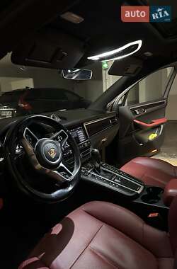 Внедорожник / Кроссовер Porsche Macan 2020 в 