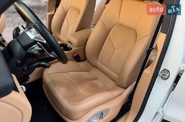 Позашляховик / Кросовер Porsche Macan 2017 в 