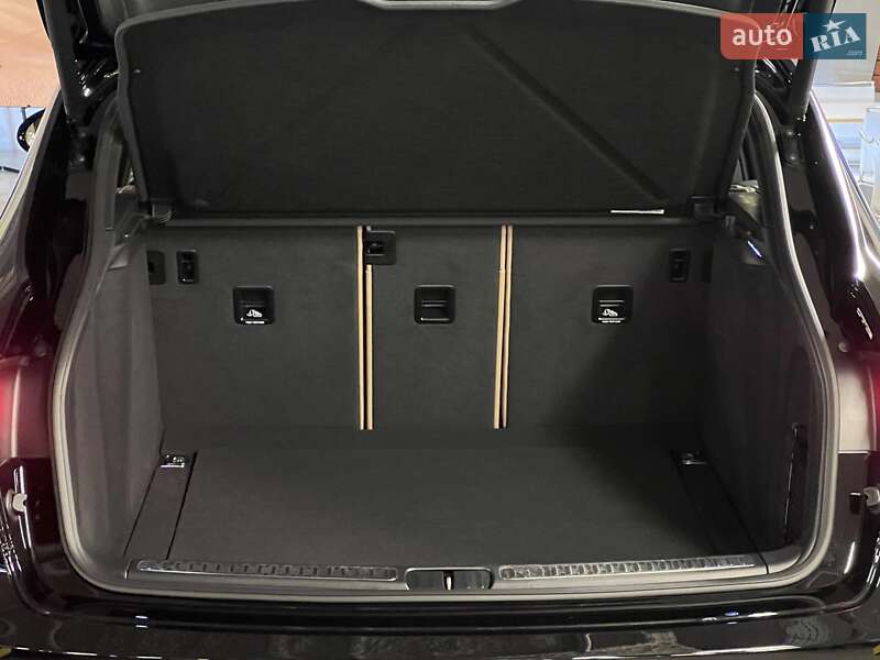 Позашляховик / Кросовер Porsche Macan 2024 в Києві фото 18 Позашляховик / Кросовер Porsche Macan 2024 в Києві