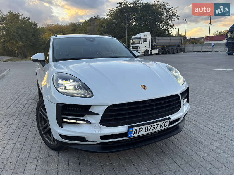 Внедорожник / Кроссовер Porsche Macan 2021 в Запорожье