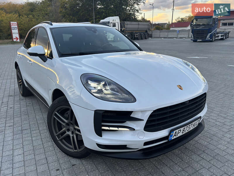 Внедорожник / Кроссовер Porsche Macan 2021 в Запорожье
