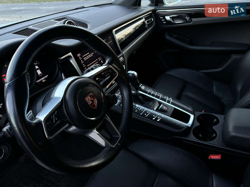 Внедорожник / Кроссовер Porsche Macan 2021 в Запорожье