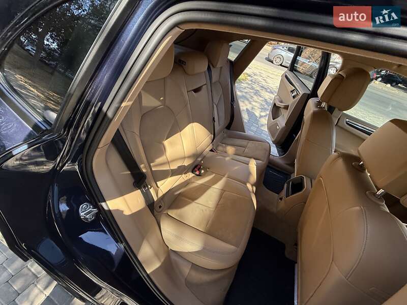 Внедорожник / Кроссовер Porsche Macan 2014 в Одессе