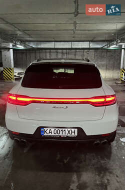 Внедорожник / Кроссовер Porsche Macan 2019 в 