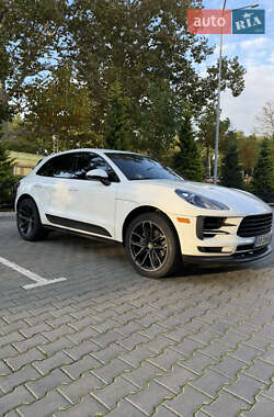 Porsche Macan 2021