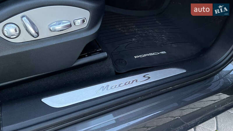 Внедорожник / Кроссовер Porsche Macan 2014 в Хмельницком