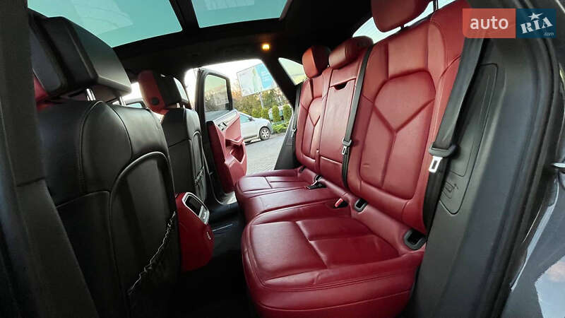 Внедорожник / Кроссовер Porsche Macan 2014 в Хмельницком