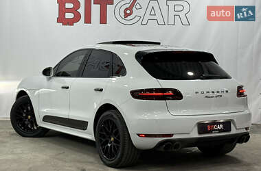 Внедорожник / Кроссовер Porsche Macan 2017 в 