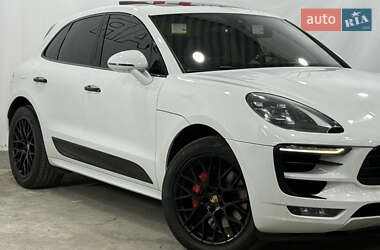 Внедорожник / Кроссовер Porsche Macan 2017 в 