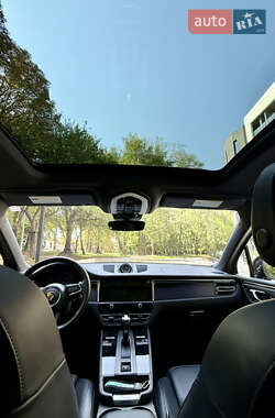 Внедорожник / Кроссовер Porsche Macan 2023 в 