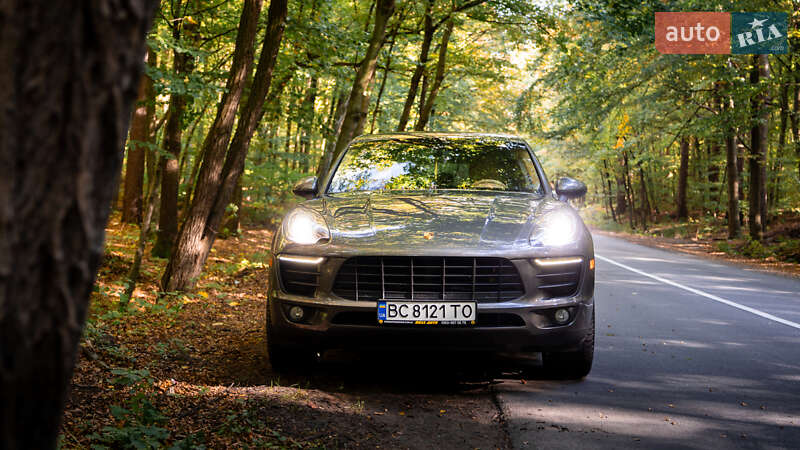 Внедорожник / Кроссовер Porsche Macan 2015 в Львове