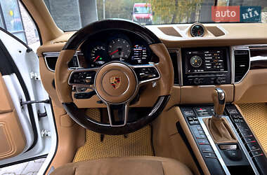 Внедорожник / Кроссовер Porsche Macan 2014 в 