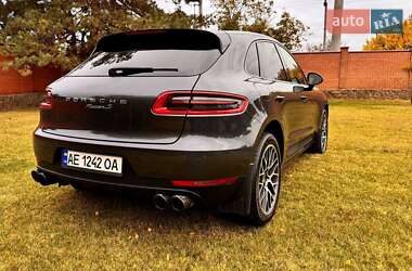 Внедорожник / Кроссовер Porsche Macan 2017 в 