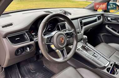 Внедорожник / Кроссовер Porsche Macan 2017 в 