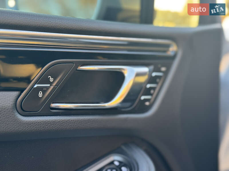 Внедорожник / Кроссовер Porsche Macan 2015 в Коломые фото 16 Внедорожник / Кроссовер Porsche Macan 2015 в Коломые