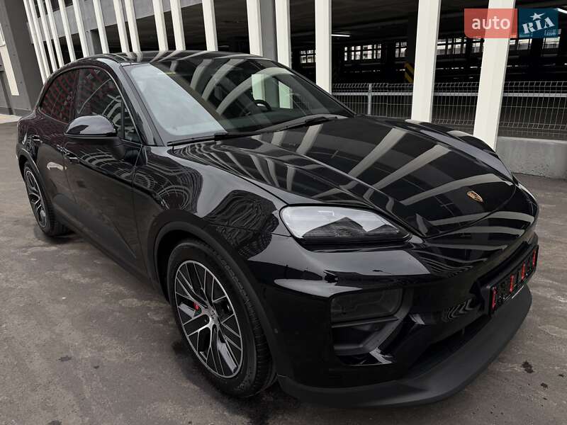 Позашляховик / Кросовер Porsche Macan 2024 в Києві