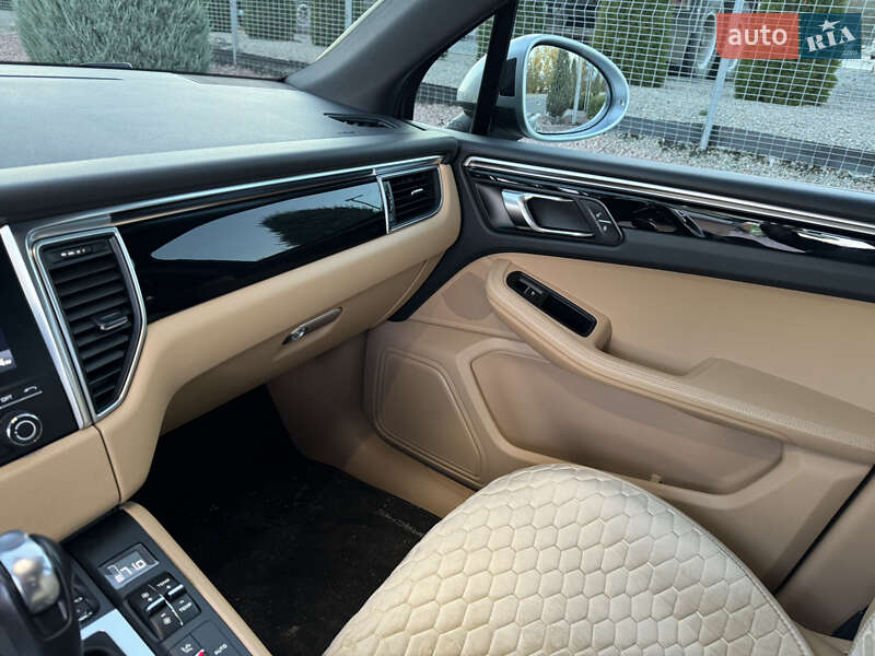 Внедорожник / Кроссовер Porsche Macan 2017 в Днепре фото 16 Внедорожник / Кроссовер Porsche Macan 2017 в Днепре