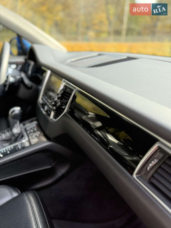 Позашляховик / Кросовер Porsche Macan 2015 в Львові фото 20 Позашляховик / Кросовер Porsche Macan 2015 в Львові