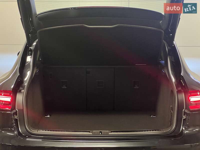 Внедорожник / Кроссовер Porsche Macan 2024 в Киеве