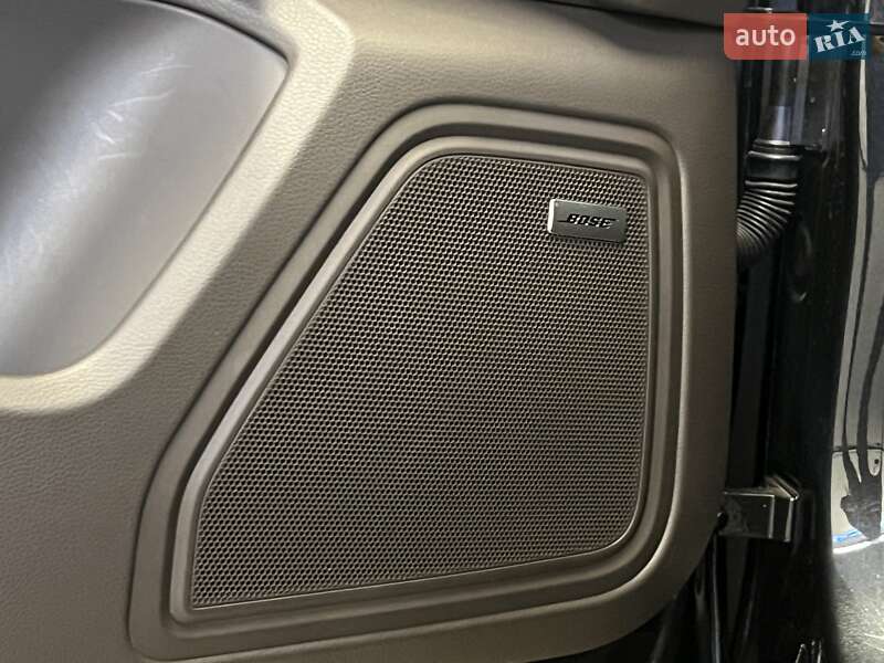 Внедорожник / Кроссовер Porsche Macan 2024 в Киеве