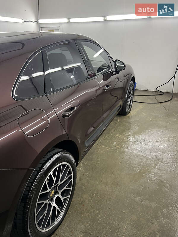 Позашляховик / Кросовер Porsche Macan 2016 в Києві фото 22 Позашляховик / Кросовер Porsche Macan 2016 в Києві