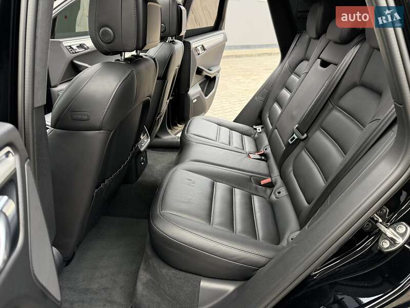 Внедорожник / Кроссовер Porsche Macan 2015 в Днепре