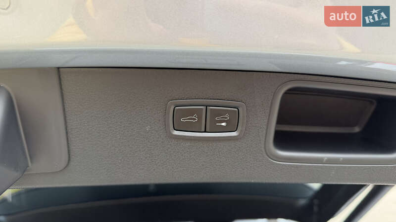 Позашляховик / Кросовер Porsche Macan 2023 в Харкові