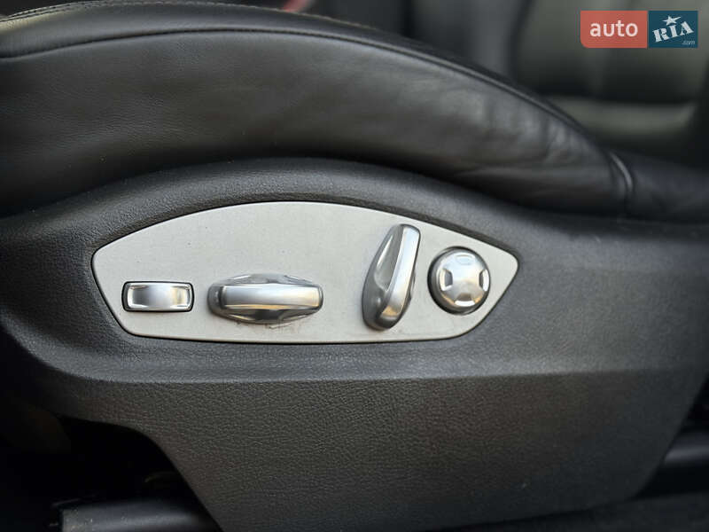 Позашляховик / Кросовер Porsche Macan 2016 в Києві