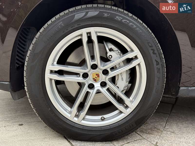 Внедорожник / Кроссовер Porsche Macan 2018 в Жовкве