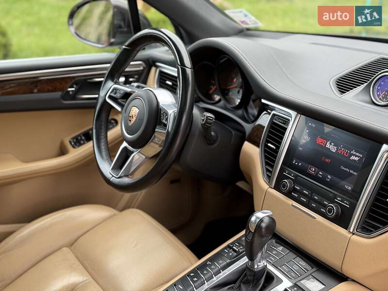Внедорожник / Кроссовер Porsche Macan 2018 в Жовкве