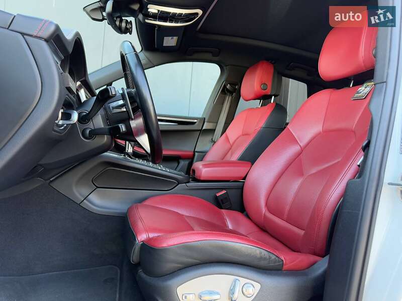 Внедорожник / Кроссовер Porsche Macan 2020 в Киеве фото 9 Внедорожник / Кроссовер Porsche Macan 2020 в Киеве