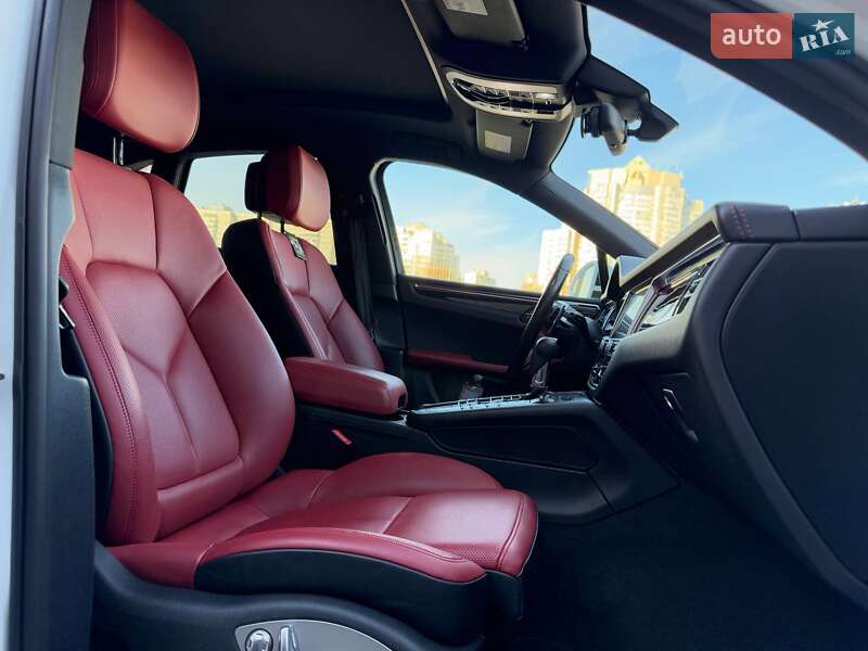 Внедорожник / Кроссовер Porsche Macan 2020 в Киеве фото 12 Внедорожник / Кроссовер Porsche Macan 2020 в Киеве