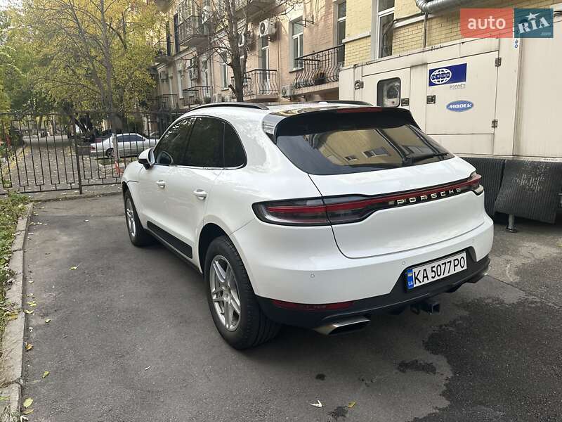 Внедорожник / Кроссовер Porsche Macan 2020 в Киеве