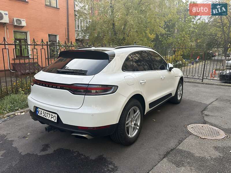 Внедорожник / Кроссовер Porsche Macan 2020 в Киеве