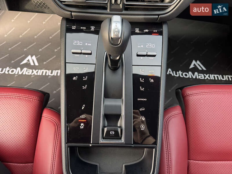 Внедорожник / Кроссовер Porsche Macan 2024 в Киеве фото 18 Внедорожник / Кроссовер Porsche Macan 2024 в Киеве